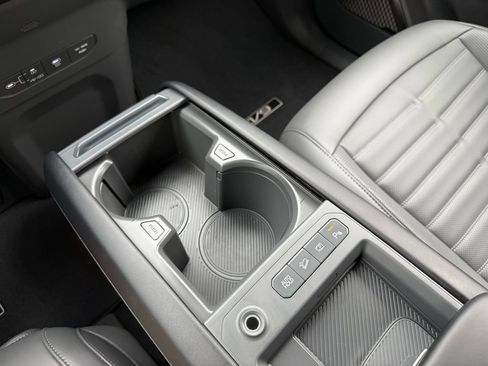 Certified 2024 Kia EV9 Land AWD/4WD image 34