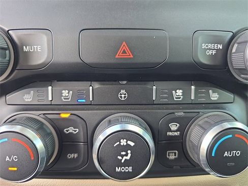 Certified 2022 RAM 1500 Laramie image 17