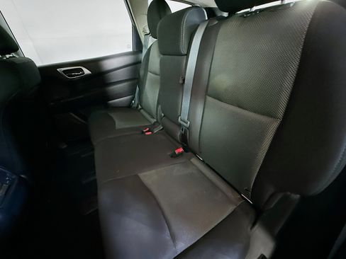 Used 2017 Nissan Pathfinder S image 26