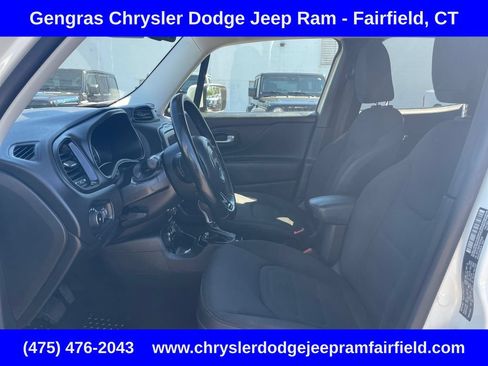 Used 2017 Jeep Renegade Altitude AWD/4WD image 40
