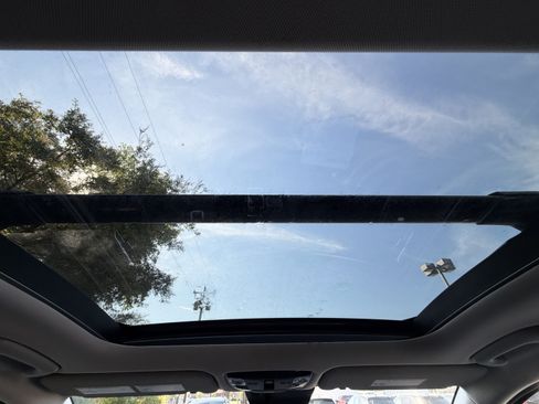 Used 2023 Kia Sportage SX image 13