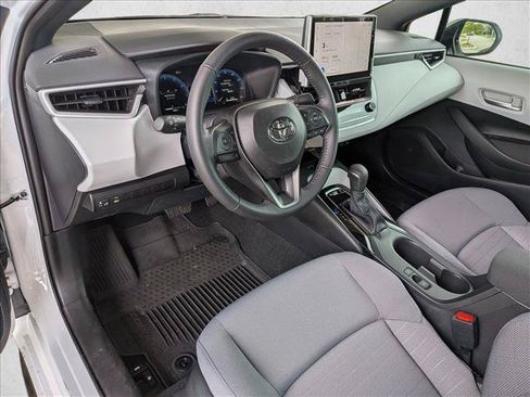 Certified 2026 Toyota Corolla SE w/ SE Package FWD image 10
