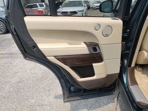 Used 2017 Land Rover Range Rover HSE AWD/4WD image 16