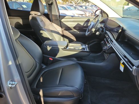 Certified 2025 Hyundai Tucson SEL image 18