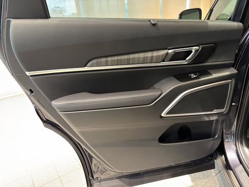 New 2025 Kia Telluride EX image 19