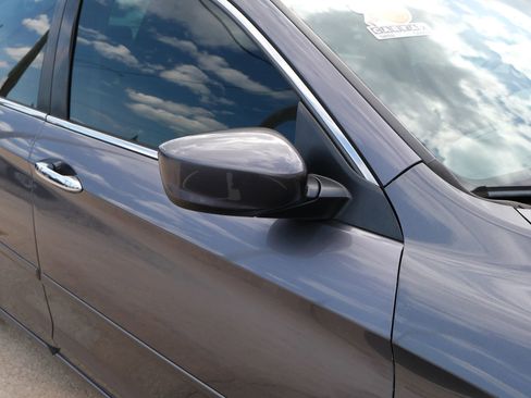 Used 2014 Honda Accord LX image 17