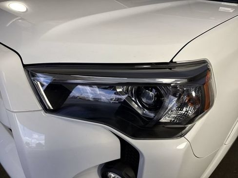 Used 2023 Toyota 4Runner SR5 Premium AWD/4WD image 27