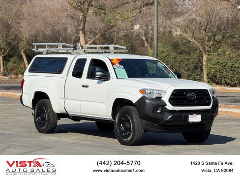 Used 2019 Toyota Tacoma SR RWD image 1