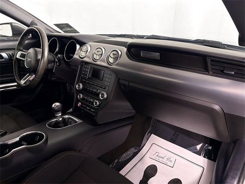 Used 2018 Ford Mustang GT image 31