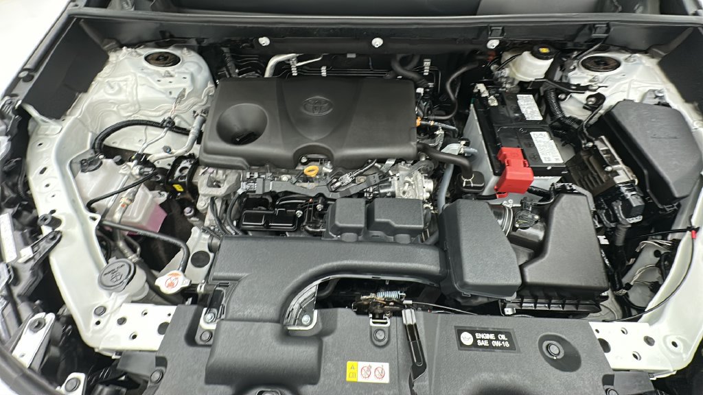 Used 2025 Toyota RAV4 LE AWD/4WD image 20