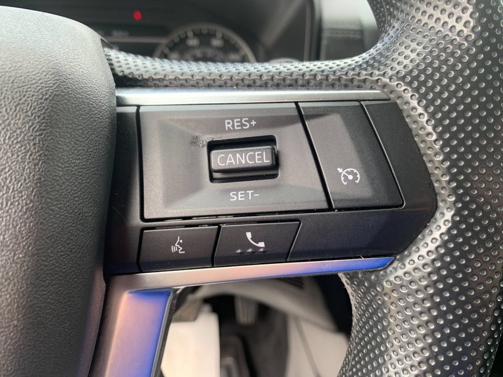 Used 2024 Mitsubishi Outlander ES AWD/4WD image 28
