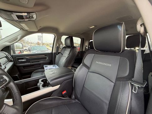 Used 2024 RAM 2500 Laramie image 14