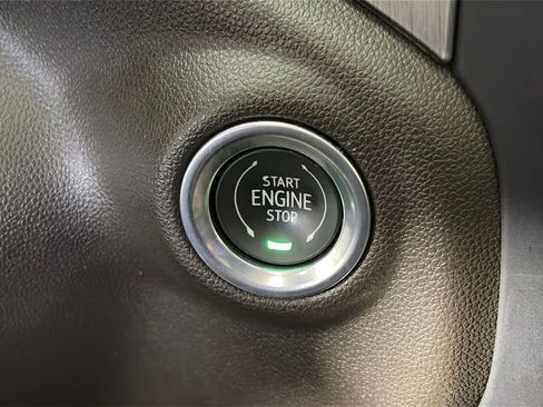 Used 2023 GMC Sierra 2500 Denali w/ Denali Ultimate Package image 23