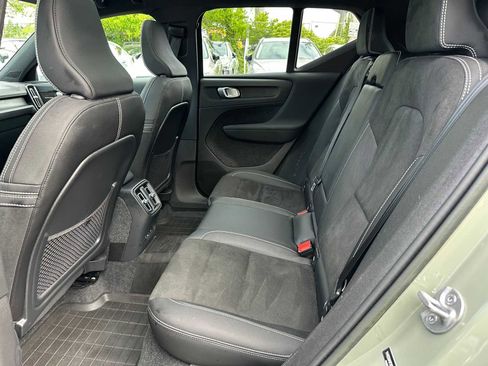 Certified 2023 Volvo XC40 Recharge Ultimate w/ Protection Package Premier AWD/4WD image 16