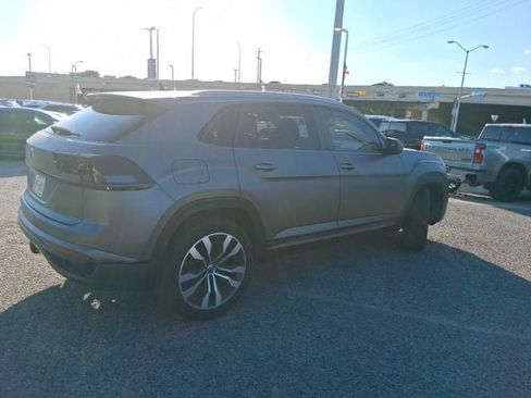 Used 2020 Volkswagen Atlas Cross Sport SEL R-Line AWD/4WD image 4