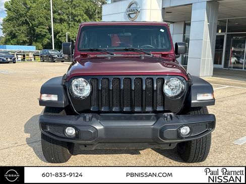 Used 2021 Jeep Wrangler Unlimited Sport AWD/4WD image 13