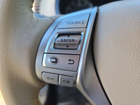 Used 2018 Nissan Altima 2.5 SV image 17