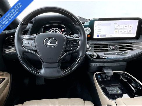 Used 2023 Lexus LS 500 AWD w/ Interior Upgrade Package image 6