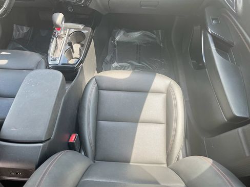 Used 2024 Chevrolet Trax RS w/ Sunroof Package FWD image 23