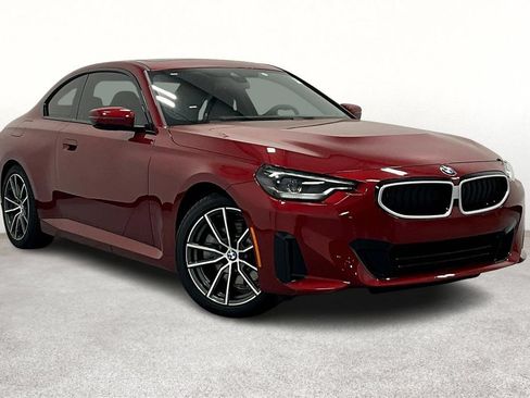 New 2025 BMW 230i Coupe w/ Convenience Package RWD image 1