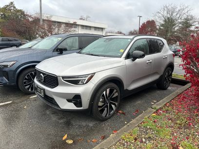 Certified 2025 Volvo XC40 B5 Plus
