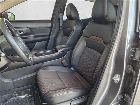 Used 2025 Nissan Kicks SR FWD image 15
