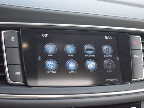Certified 2018 Buick Enclave Essence w/ Trailering Package FWD image 31