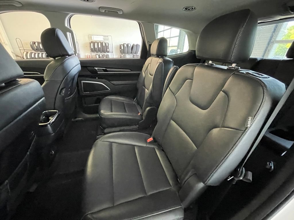 Used 2025 Kia Telluride S AWD/4WD image 26