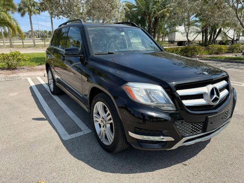 Used 2015 Mercedes-Benz GLK 350 4MATIC image 13