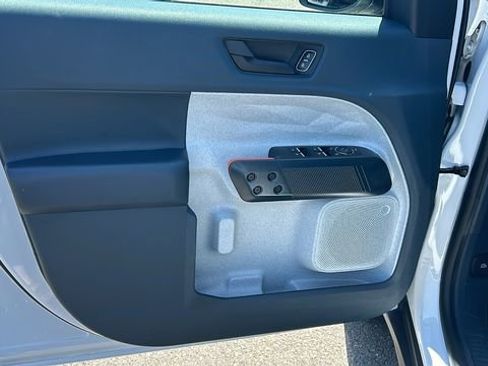 Certified 2024 Ford Maverick XLT FWD image 16