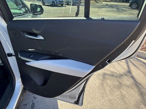 Certified 2024 Cadillac XT4 Sport image 15