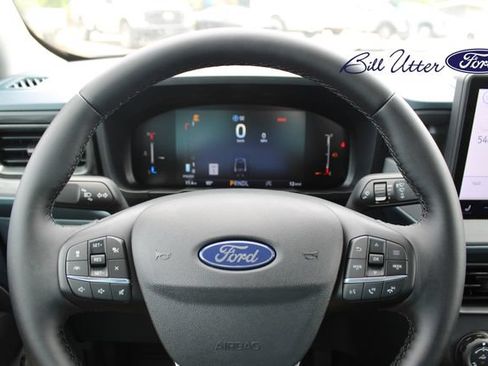 New 2026 Ford Maverick Lariat w/ Black Appearance Package AWD/4WD image 17