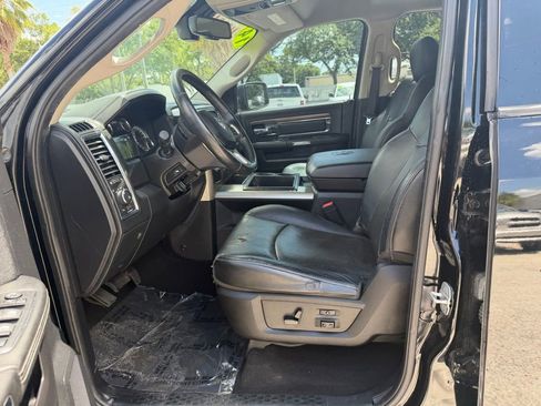 Used 2014 RAM 1500 Laramie w/ Convenience Group image 19