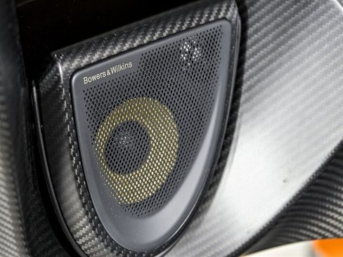 Used 2019 McLaren Senna RWD image 24