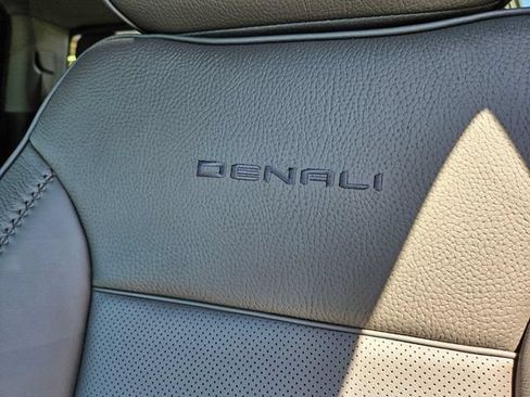 New 2026 GMC Sierra 1500 Denali w/ Denali Reserve Package AWD/4WD image 22