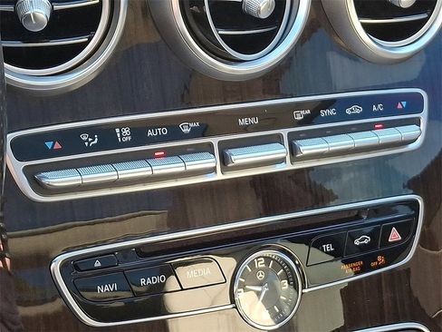 Used 2018 Mercedes-Benz C 300 4MATIC Sedan image 17