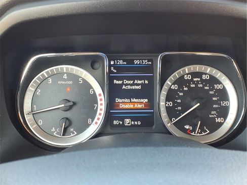 Used 2019 Nissan Titan Platinum Reserve image 26