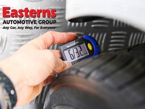 Used 2018 Tesla Model 3 Long Range image 24