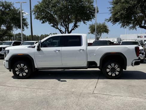 Used 2024 GMC Sierra 2500 Denali w/ Denali Reserve Package AWD/4WD image 8