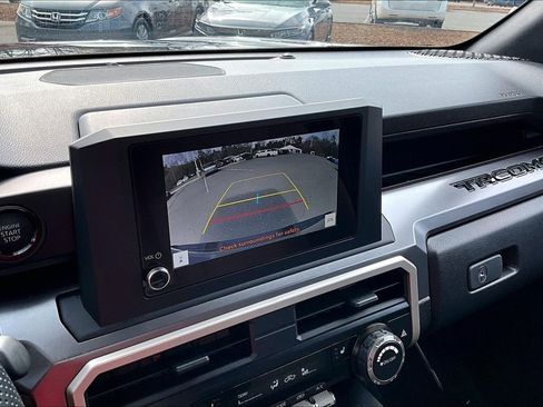 Used 2025 Toyota Tacoma SR5 image 14