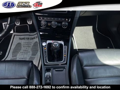 Used 2017 Volkswagen Golf R DCC & Navigation 4Motion image 16