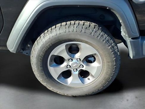 Used 2020 Jeep Wrangler Sport image 24