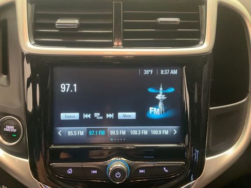 Used 2017 Chevrolet Sonic LT w/ Convenience Package image 21