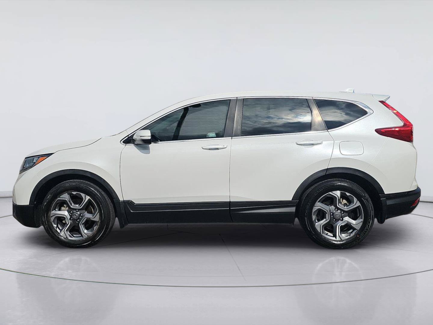 Used 2019 Honda CR-V EX image 2