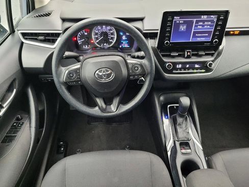 Used 2021 Toyota Corolla LE FWD image 22