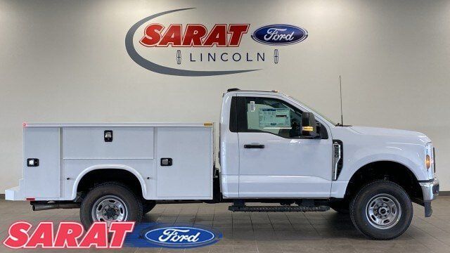 New 2026 Ford F250 XL w/ XL Chrome Package AWD/4WD image 1