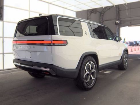 Used 2024 Rivian R1S Adventure AWD/4WD image 3