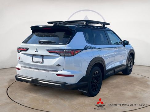 New 2026 Mitsubishi Outlander Trail Edition AWD/4WD image 3