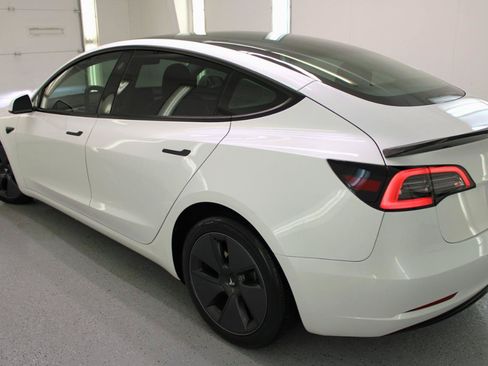 Used 2023 Tesla Model 3 Standard Range RWD image 17