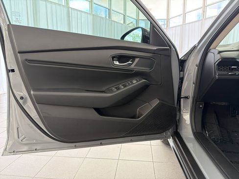 Used 2025 Honda Accord SE image 21